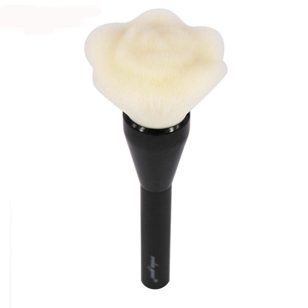 Large Rose Shaped Professional Makeup Blusher BrushA Large Rose Shaped Professional Style Makeup Brush.

This quality blusher brush is for all types of makeup where you would expect to use a large brush. For Face Powlavishhairandbeauty.comLarge Rose Shaped Professional Makeup Blusher Brush